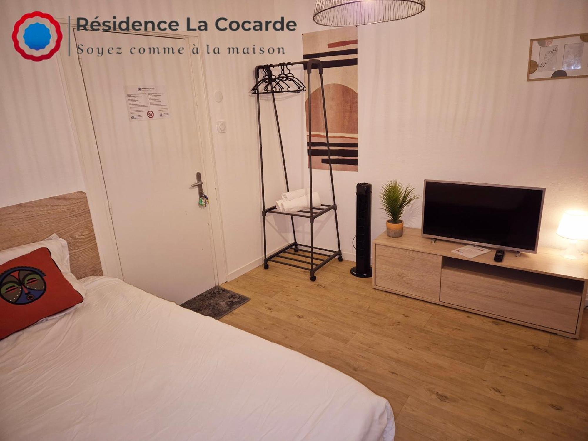 Residence La Cocarde, Suites Type Appartements Бурж Екстериор снимка